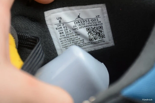 1571 delta off HighQuality union da1951- mid noir jordan 0525